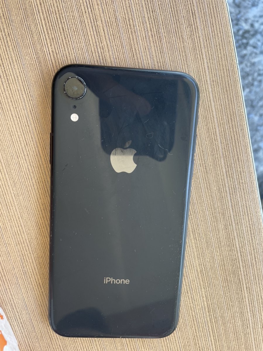 Takasly | Iphone XR 64 GB