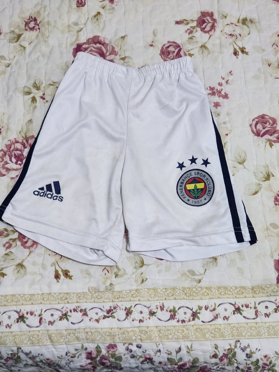 Takasly | Çocuk Şortu (Fenerbahçeli)