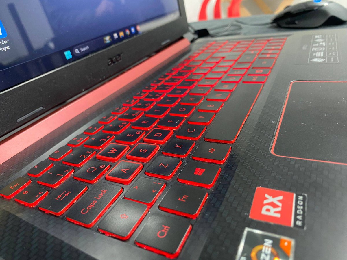 Takasly | Acer Nitro 5 gaming laptop